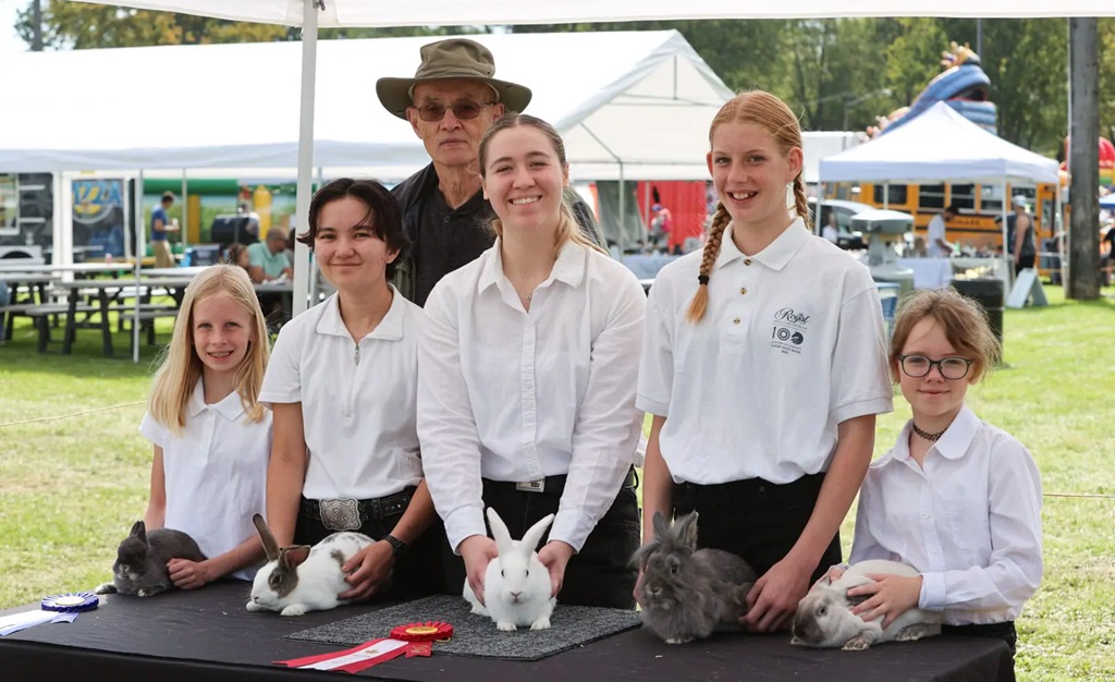 Junior Showmanship Competition