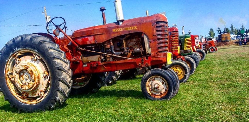 Vintage Tractors - Dundalk Fall Fair