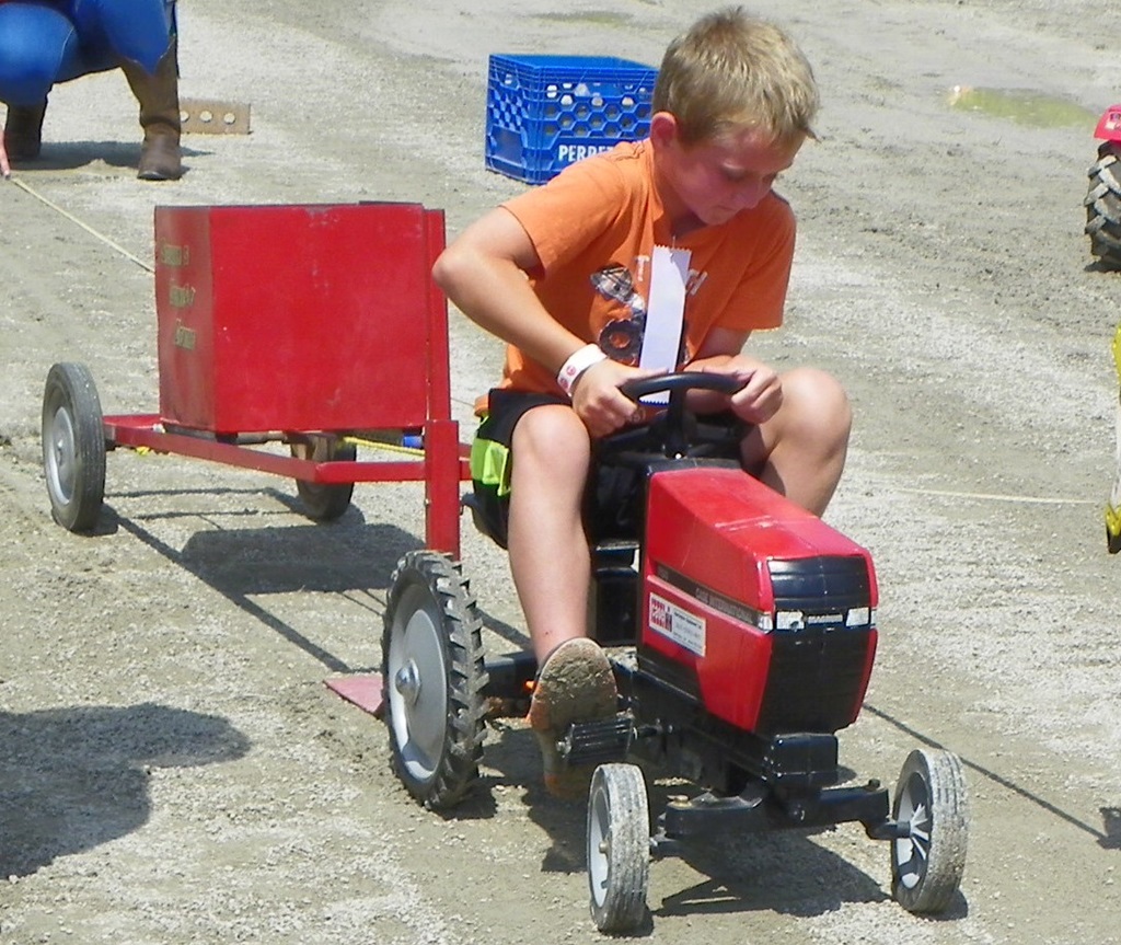 Pedal Tractor pull - Delta Fair