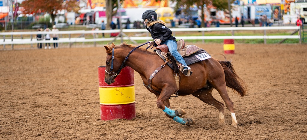 Barrel Racing - Norfolk County Fair and Horse Show