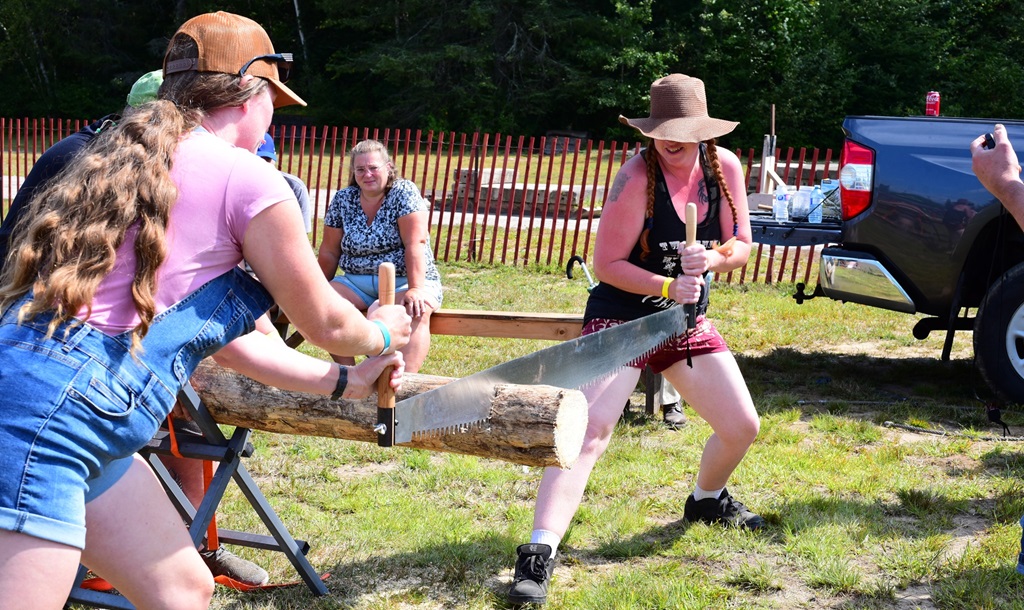 Log Sawing - Emsdale Fall Fair
