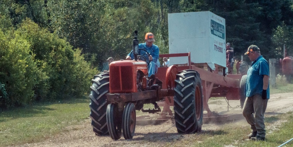 Tractor Pull - Laird Fair