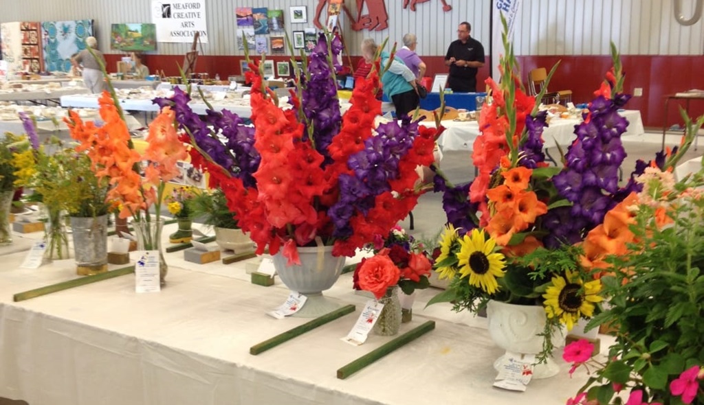 Homecraft Floral Display
