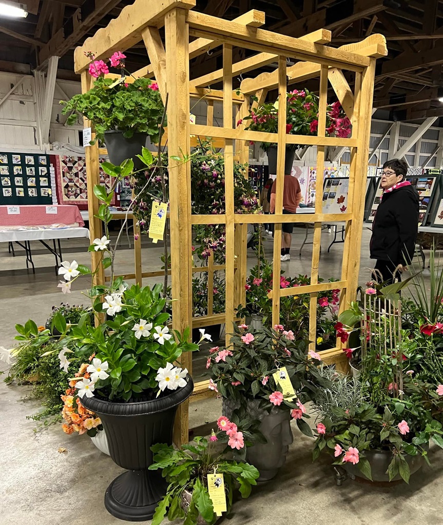 Homecraft Floral Display