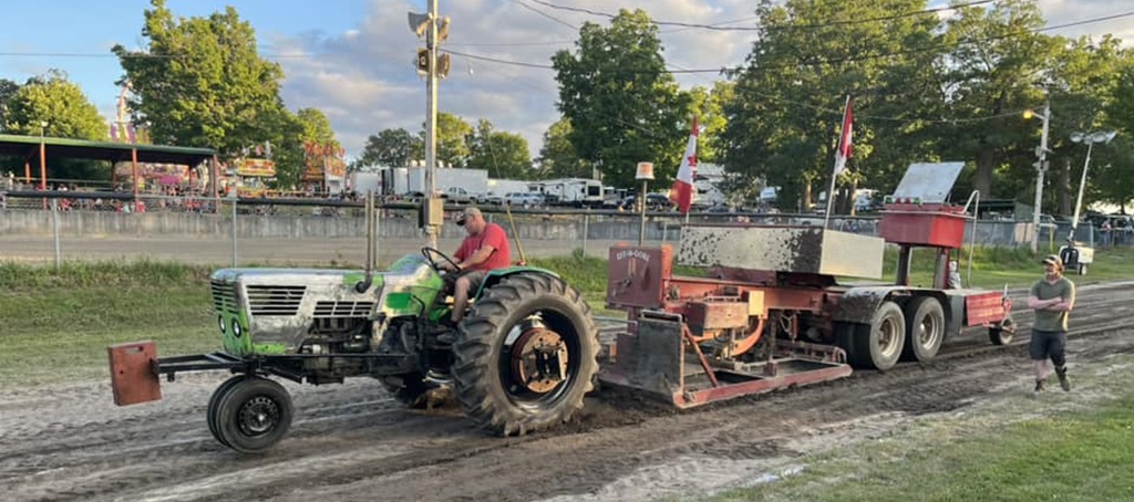 Tractor Pull - Napanee Fair