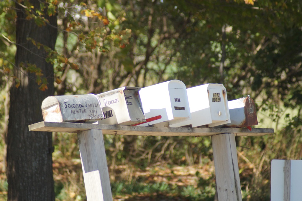 Row of Mailboxes - Rural Mailboxes