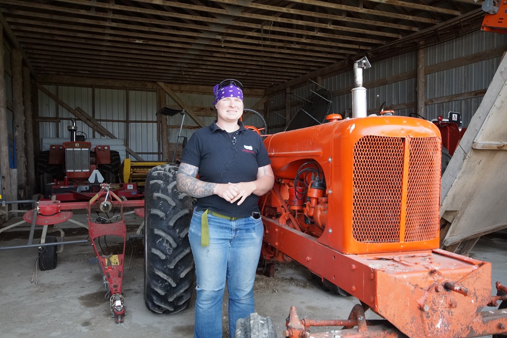 Amanda (Farmstead BnB) at Franken Tractor