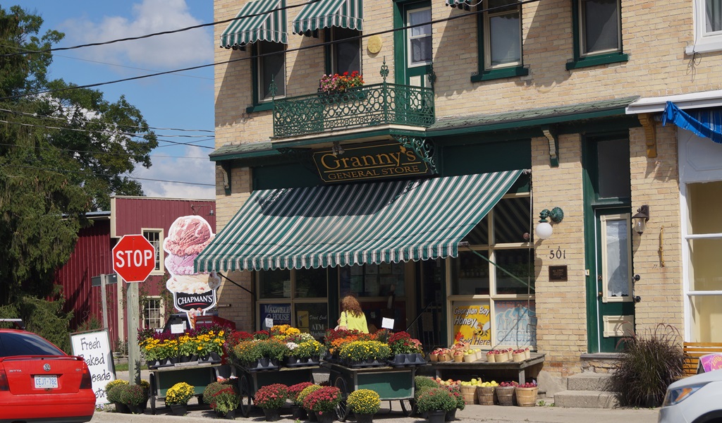 Neustadt General Store
